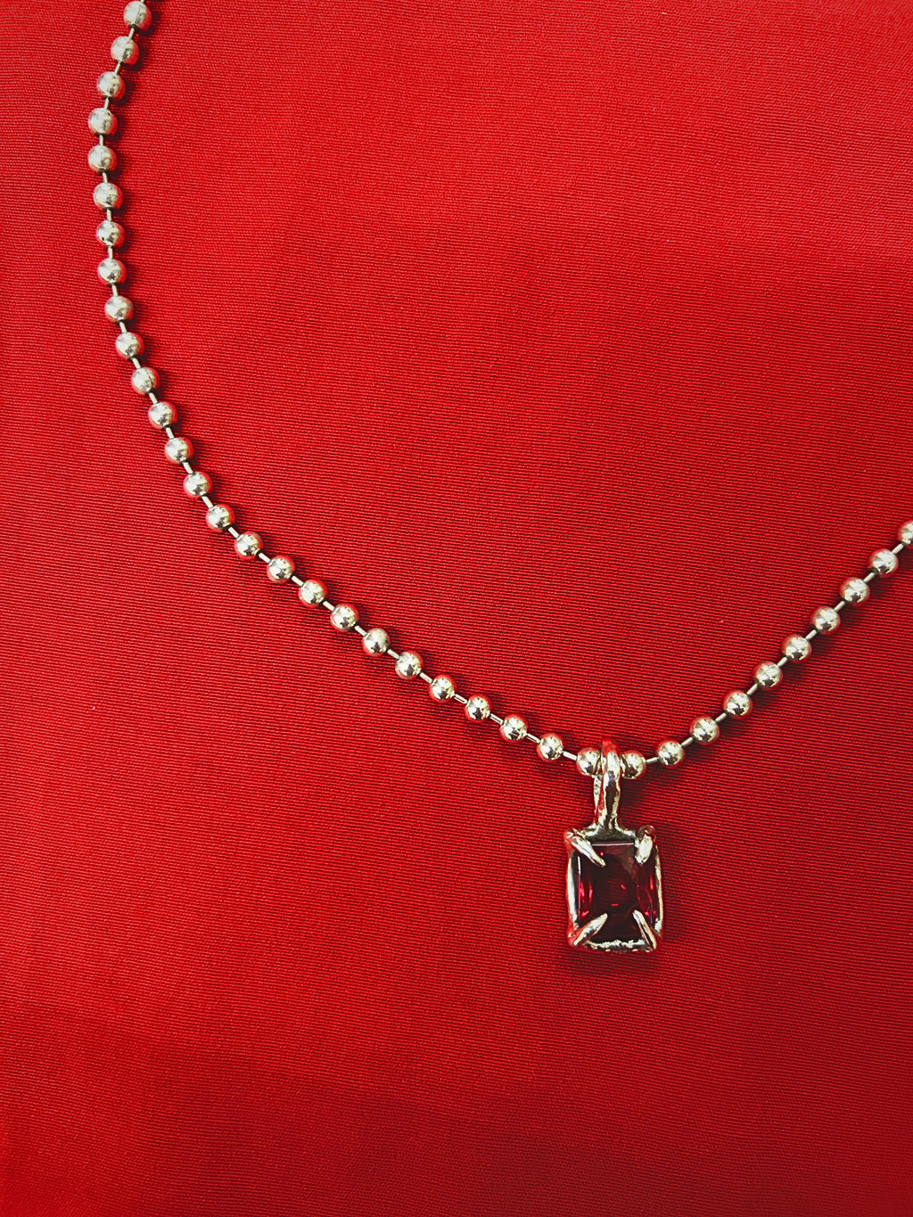 Lamia necklace