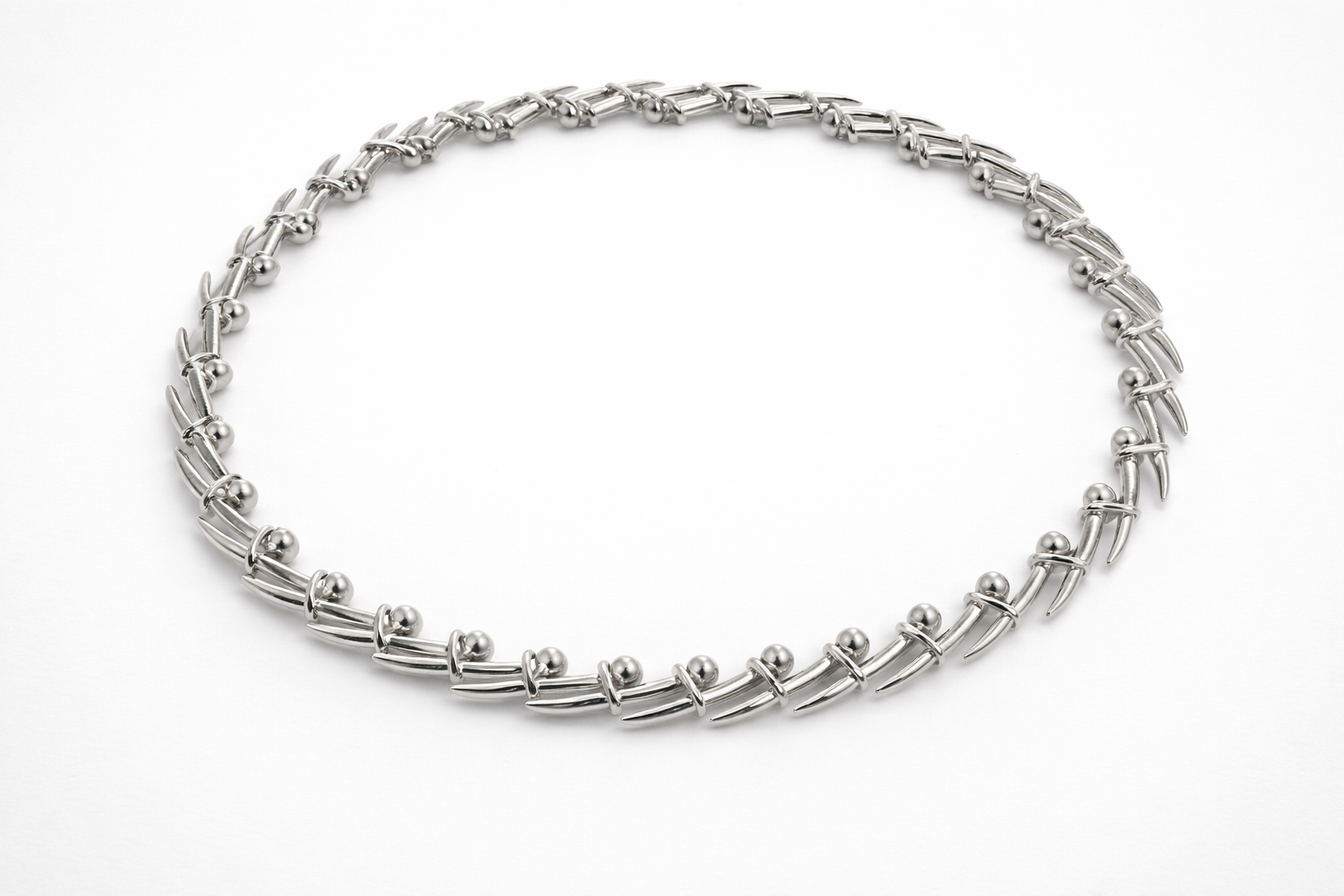 Needle-Link Chain Main image